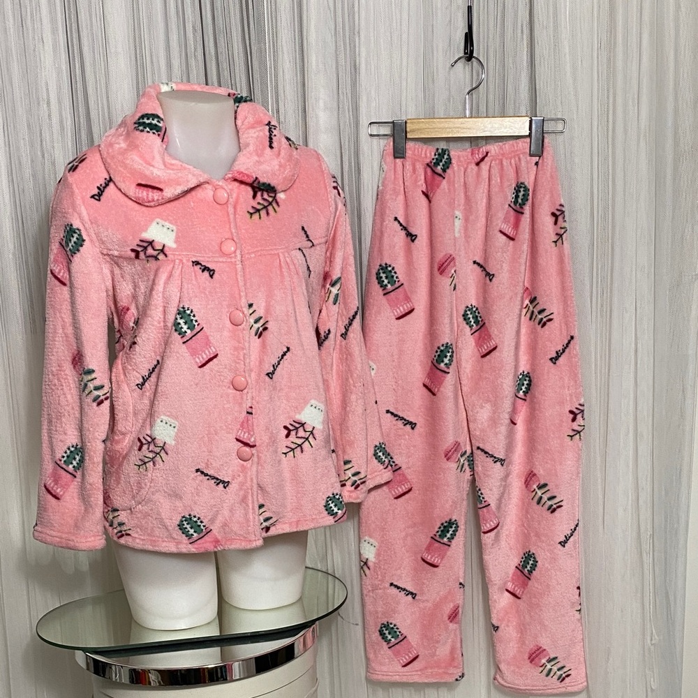 Cozy Fleece button down pockets Pink Kids Pajamas Set Novelty Prints Size L